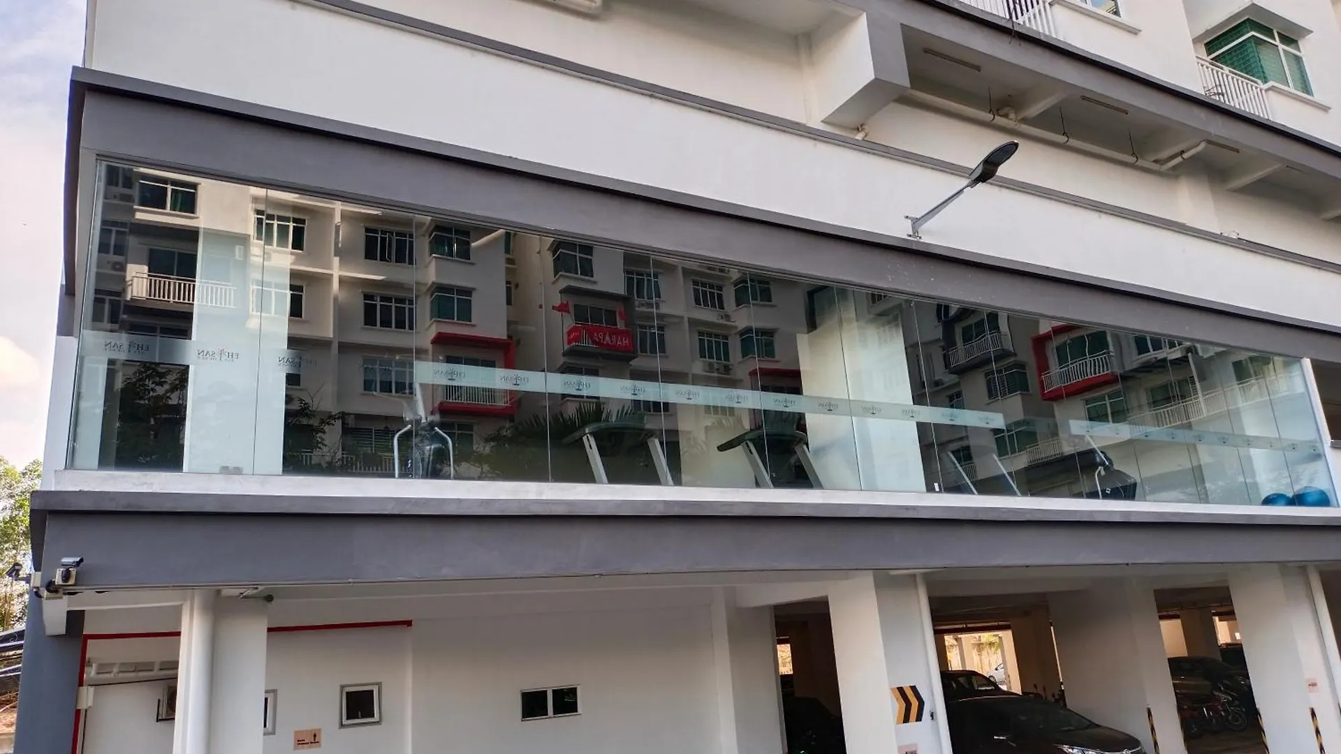 Klia Ehsan Residence Cozy Air-Con Suite 8 Pax Sepang Malaysia